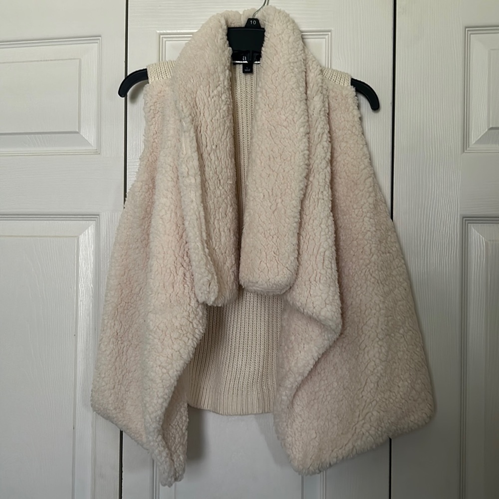 Ana Cream Colored Sherpa Vest